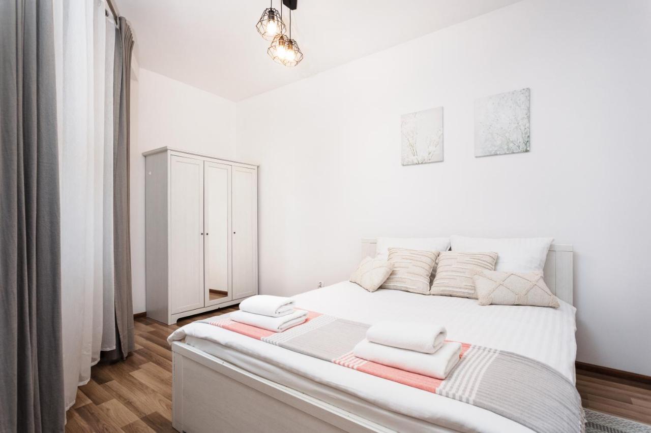 City Of The Kings-Camomile Apartment Krakau Exterior foto